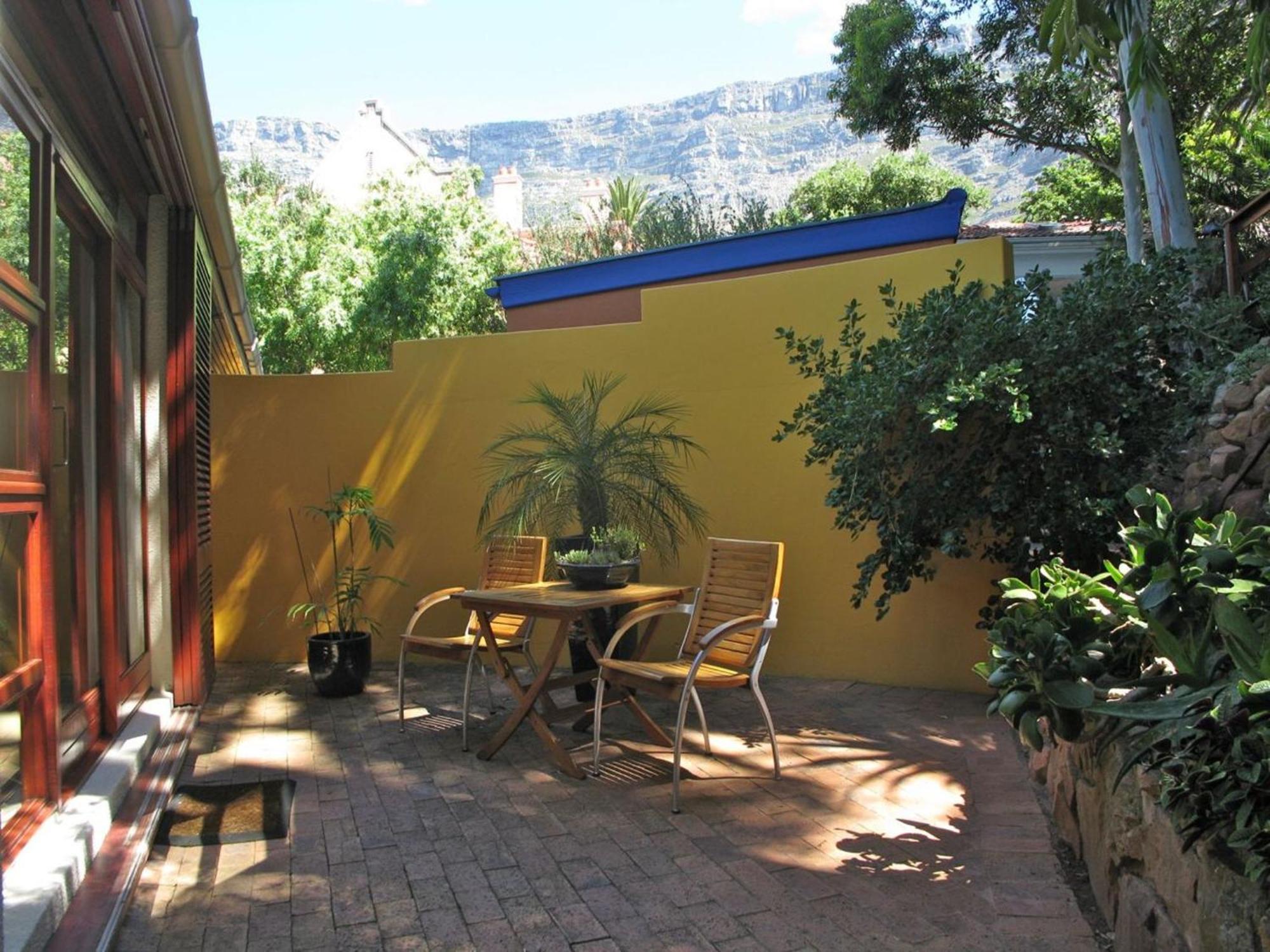 Lezard Bleu Guest house Cape Town
