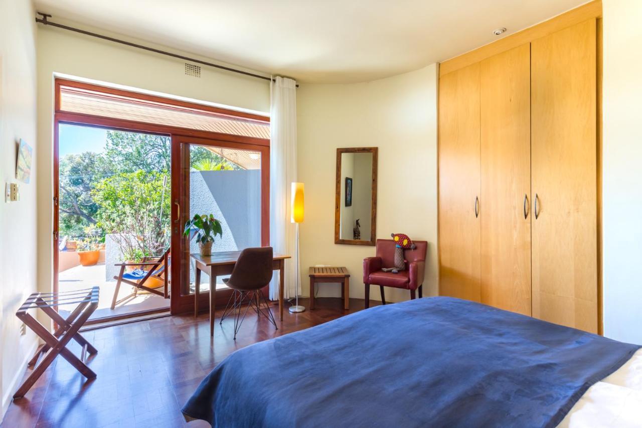 Lezard Bleu Guest house Cape Town